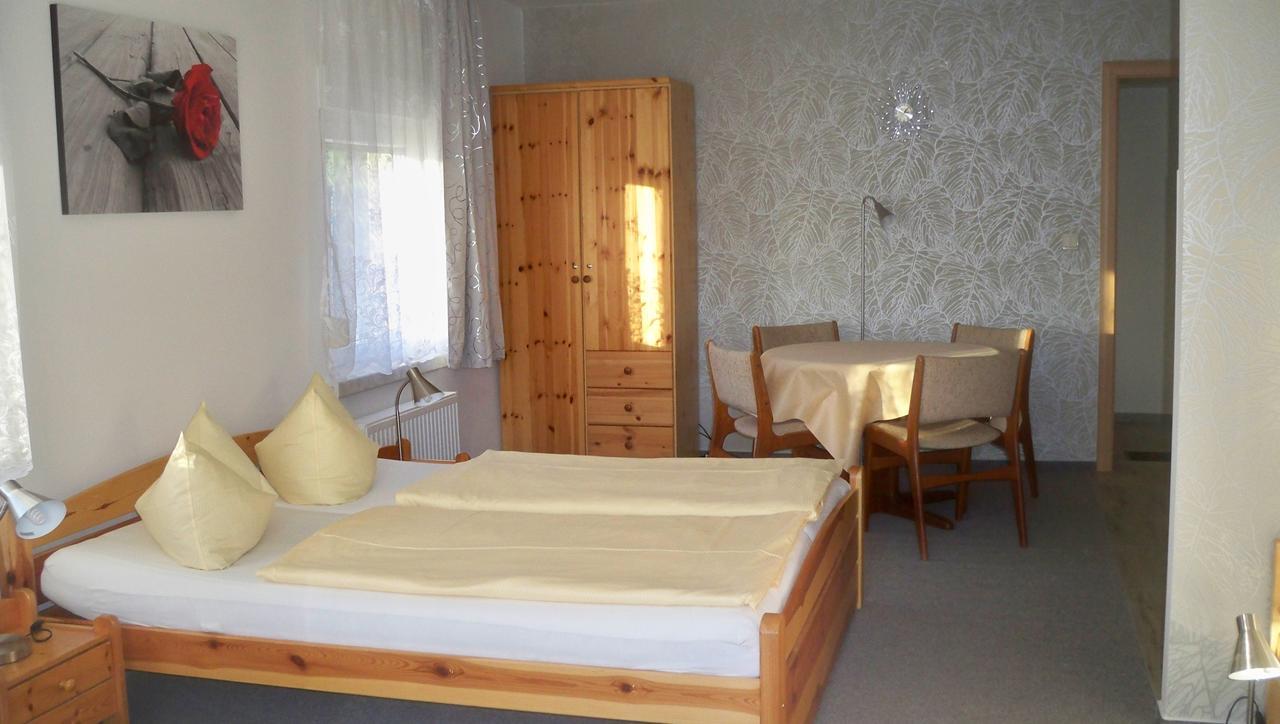 Ferienappartements Am Weinberg Bestensee Luaran gambar